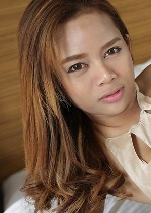 23yo sexy Thai ladyboy Mond gets covered in warm cum from BWC