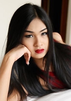 19yo hot Thai ladyboy Pop gets ass slammed and then facialized