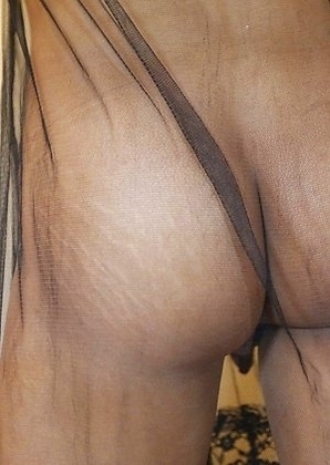 22yo Thai ladyboy Hom sucks off a big white tourist cock