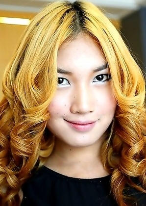 19yo horny Thai ladyboy Sunfos does a striptease for white tourist