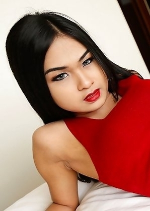 Sexy Thai femboy Pop takes big white dick and gets facial