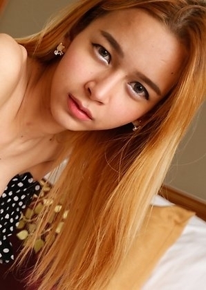 20yo Thai ladyboy Yuki gets cum covered by big white cock