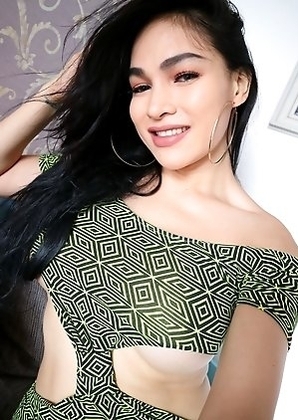 Ts Filipina Sexy Dress Selfie