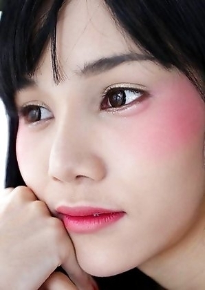 Really skinny ladyboy Bonus sucks dick like a champion and earns facial