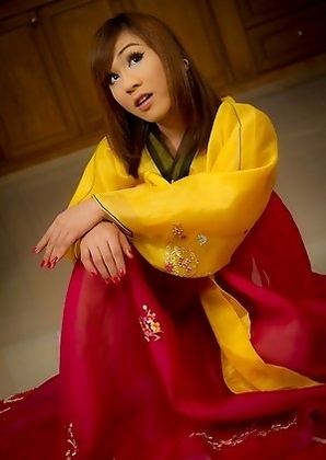 Ladyboy Patty rips her pantyhose wide open in Korean dress