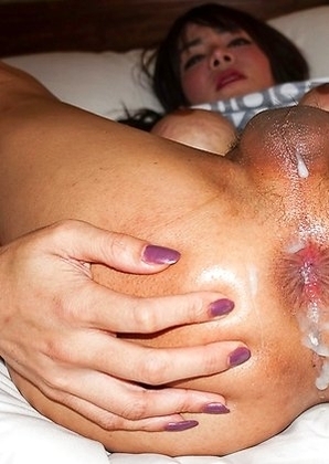 Yaya fucked bareback by guys