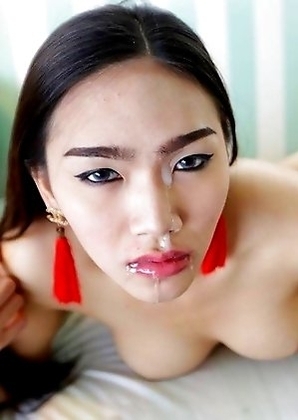 Lovely big-dicked Thai Ladyboy Ivy opens ass for tourist after date