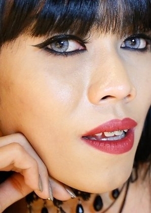 25yo Thai ladyboy Yammy poses before sucking white cock