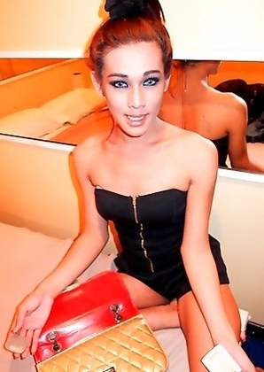Ladyboy Lee