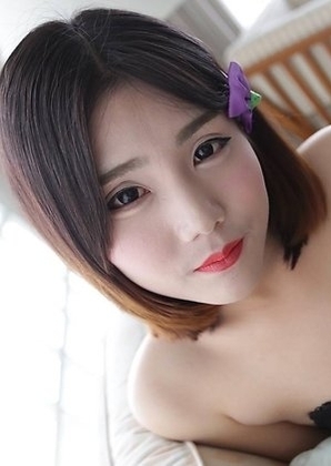 Innocent looking 18yo Chinese ladyboy Dream gets her ass slammed