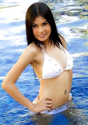 Wet bikini anal in the pool with gorgeous Ladyboy Bell