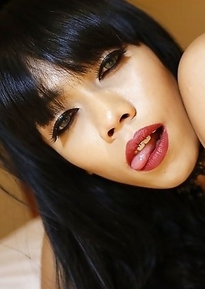 25 year old horny Thai Yammy with big cock gets a face full of tourist cum