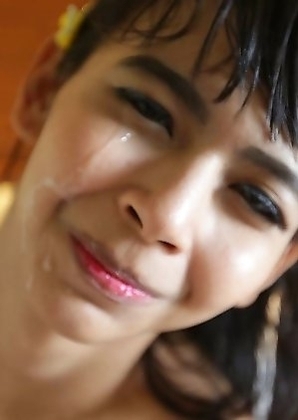 18yo Thai ladyboy Bay getting ready for her date to suck a tourist's cock