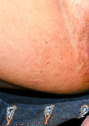 Bai Thong Cowgirl Creampie